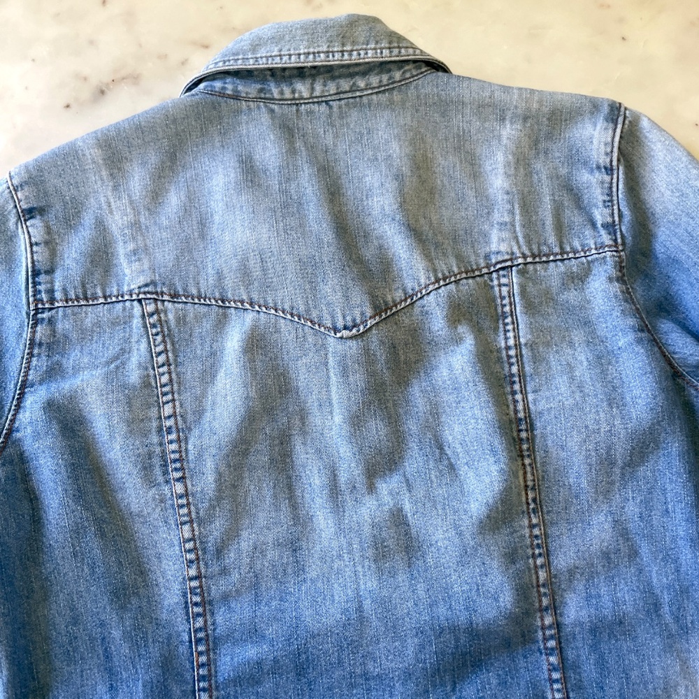Vintage Guess Denim Western Chambray Snap Shirt - Picture 11 of 16